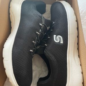 Skechers shoes